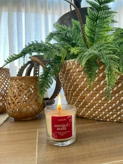 VELA AROMÁTICA DE CEREJA E AVELÃ 200G - comprar online
