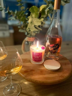 VELA AROMÁTICA DE CEREJA E AVELÃ 200G na internet