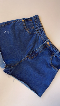 Short jeans