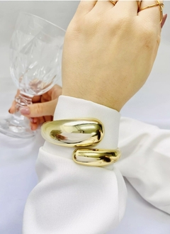 Bracelete gota laminado maximalista
