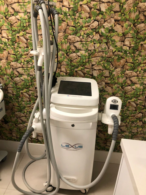 Lexus Rejuve Shape - Endermologia + Vácuo simultâneo - Semi-Novo
