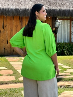 Camisa Cassiane na internet