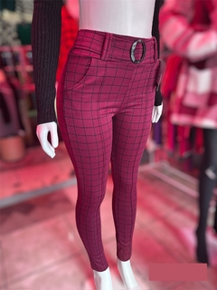 Calça Feminina Skinny Quadriculada