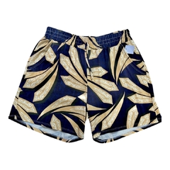 Short estampado com desenhos em tons de azul e dourado.