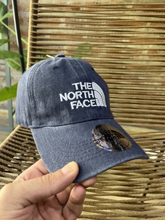 Gorra vintage TNF en internet