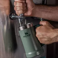 CANECA TÉRMICA DE CERVEJA STANLEY - comprar online