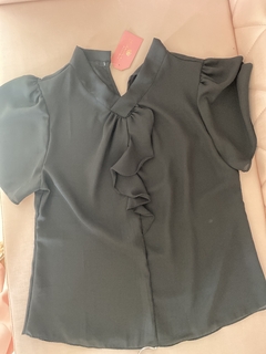 Blusa Laura na internet