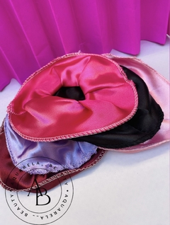 Scrunchies de Cetim
