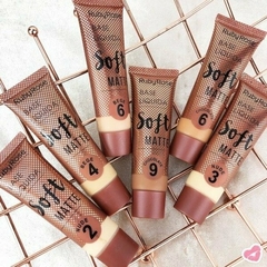 Base soft matte - Ruby Rose