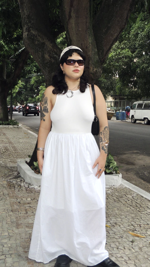 Vestido Alba Regata Midi - comprar online