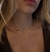 Choker Luz Dourada na internet