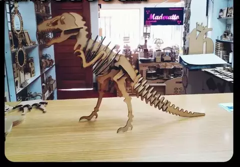 Dinosaurio 3d 50cm (5mm)
