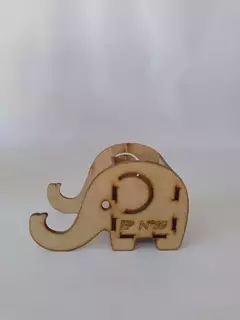 Porta celular elefante grabado