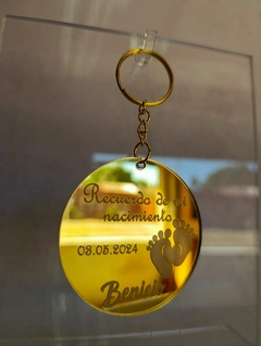 Llaveros Acrílico Dorado 6cm Nacimiento - comprar online