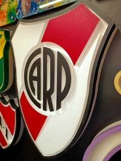 Escudo de Futbol Polifan con Luces 55cm en internet