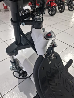 Imagem do Scooter Elétrica 1000W Feel Klosh - Branca