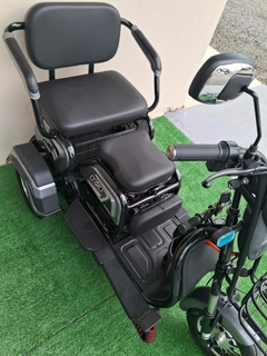 Imagem do Triciclo Elétrico K3 Klosh 600W - Cinza