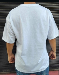 Remera Blanco Oversize - LA MANSIÓN TEXTIL