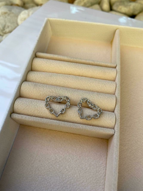 Brinco coração corrente