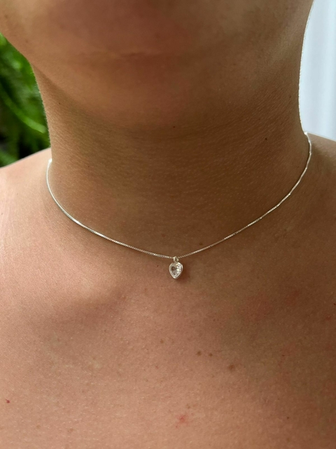 Colar ponto de luz coração