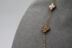 Imagen de Collar tipo Van Cleef de 10 tréboles de 13 mm en acero inoxidable 316L 47 cm.