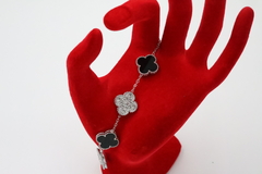 Pulsera plateada tipo Van Cleef con Zirconias.