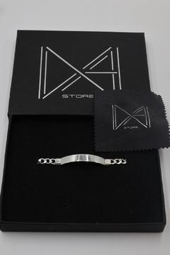 Pulsera barbada con placa en plata .925 - Dastoremx