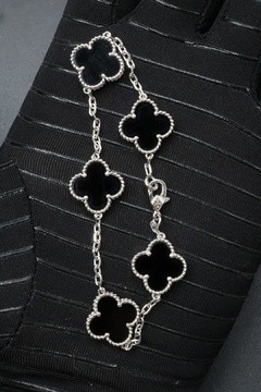 Pulsera tipo Van Cleef con Grabados VCA y AUG 750 19 cm en Plata .925 - comprar en línea