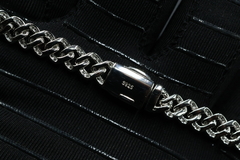 Pulsera Cubana Miami en Plata .925 bañada en Rodio con Incrustaciones se Moissanita D corte VVS1 Certificada 0.0015 ct por gema. - Dastoremx