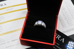 Anillo Ajustable (8-10) en Plata .925 con incrustaciones de 2ct de Moissanita D Corte VVS1 de 8 mm y Zirconia