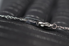 Imagen de Pulsera plateada tipo Van Cleef con Zirconias.
