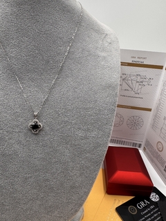 Collar Trébol tipo Van Cleef en Plata .925 con Moissanita Black de 5 mm corte VVS1 0.5 ct rodeada de Zirconias 5A - Dastoremx