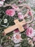 Cross shabby LOVE pink - Cruz mediana en cerámica - comprar online