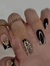 Uñas Autoadhesivas Press On - Negras Brillo Dorado