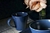 TARRO DE PORCELANA SWIRL NAVY 380ML en internet