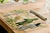 MANTEL INDIVIDUAL RECTANGULAR VINO REVERSIBLE PLASTICO FLEXIBLE LIBRE DE BPA MULTICOLOR 43.5X28.57CM. - Tendence