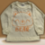 Camisa infantil manga longa confeccionada em 100% algodão, oferecendo conforto e estilo. Modelo versátil, com diversas cores e estampas. Ideal para o uso diário.