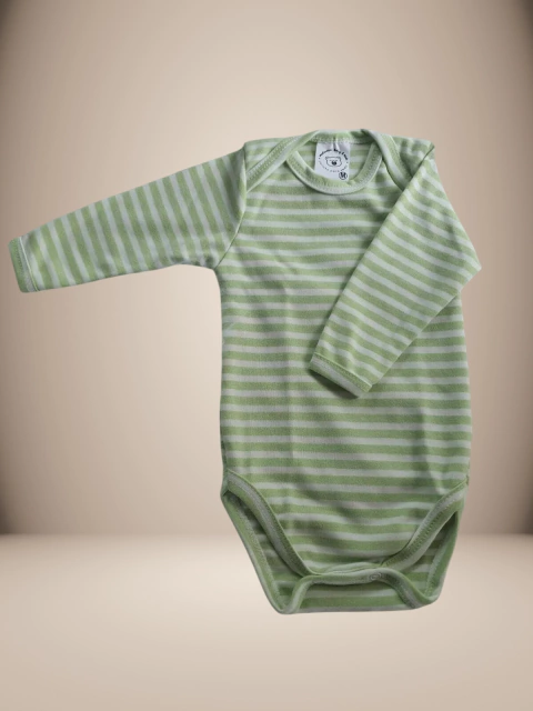 Body bebê manga longa listrado nas cores verde e branco, ideal para crianças de 0 a 24 meses.

Descubra a Flor do Gato, loja de roupas infantis em Taubaté, Pindamonhangaba, Caçapava e Tremembé, com moda de qualidade e estilo para bebês e crianças.