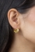 BRINCO ARGOLA OVAL COM ZIRCÔNIAS CRAVEJADAS BANHADO A OURO 18K - REF: 00117