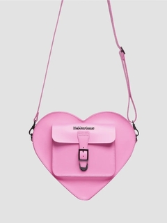 DR MARTENS HEART BACKPACK PINK en internet