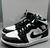 JORDAN 1 MID na internet