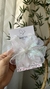 Laço cata-vento organza furta-cor