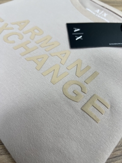 Camiseta Armani na internet