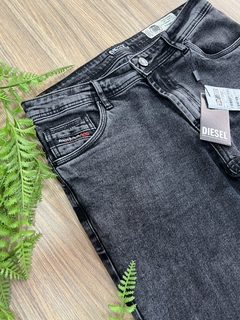 CALÇA JEANS DIESEL - 0808 na internet