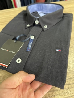 CAMISA SOCIAL TOMMY na internet