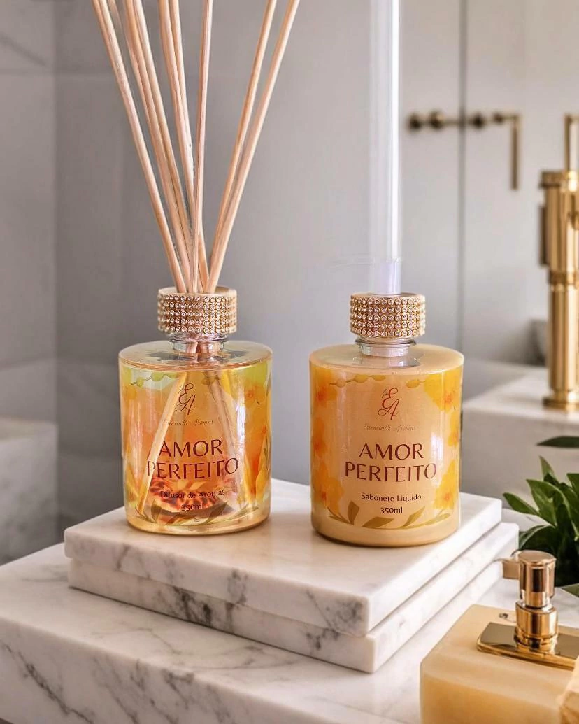 Kit Difusor de Aromas e Sabonete Perolado Amor Perfeito 350ml Pet - Essencialle Aromas