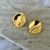 Brinco Oval Liso Abaulado Banhado a Ouro 18k