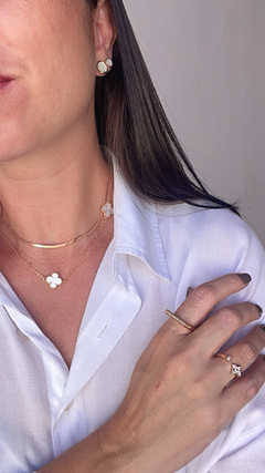 CHOCKER TREVOS MADREPEROLA na internet