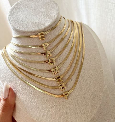 Colar Fita com letras Lepich Joias - comprar online