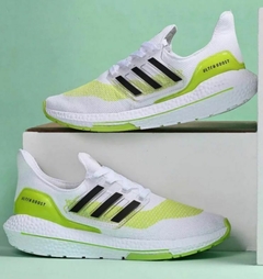 Tênis Adidas Ultraboost